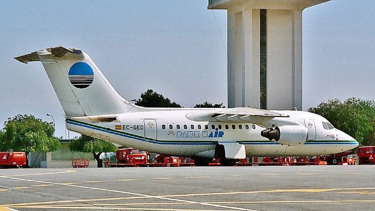 BAe 146-100