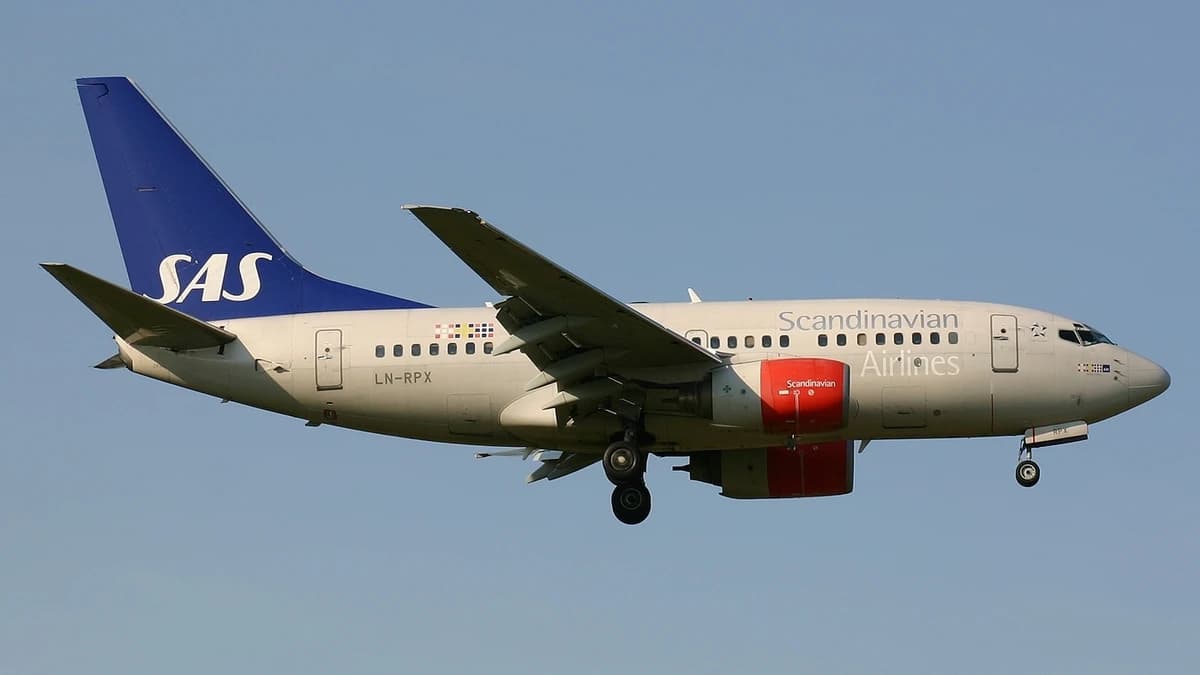 737-600