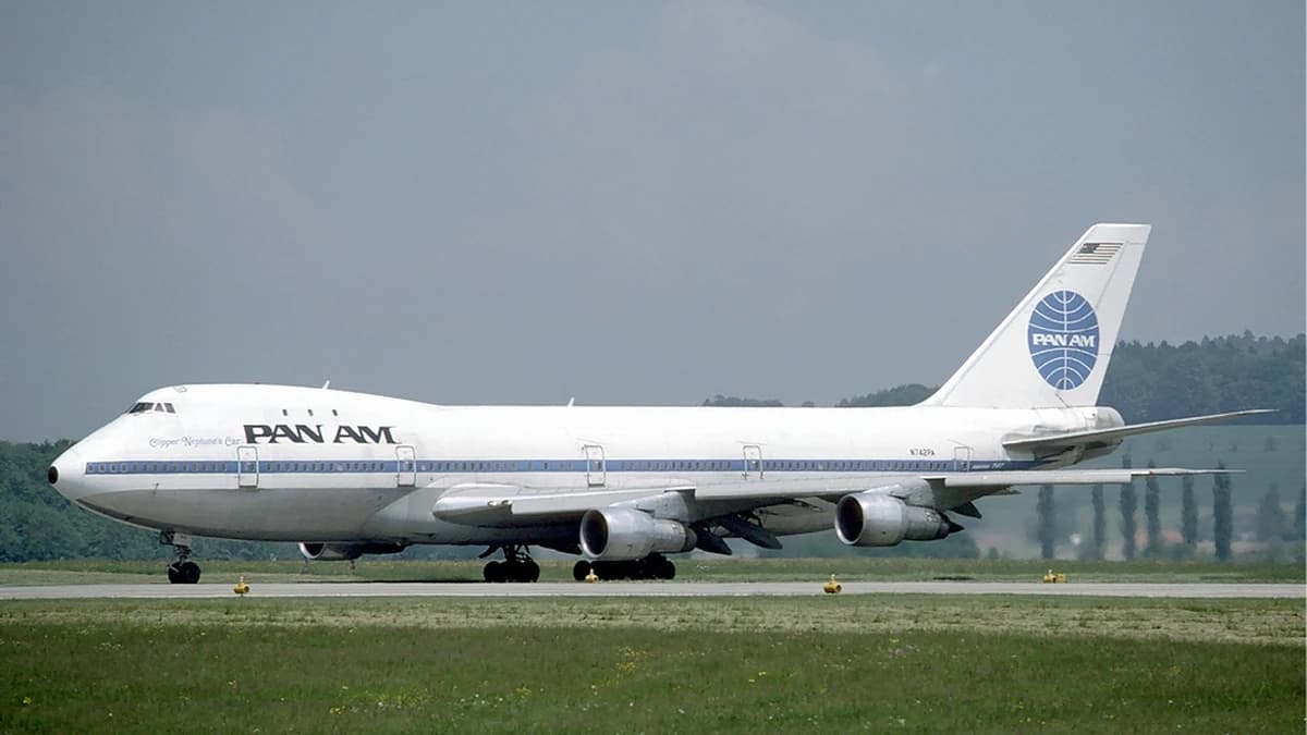 747-100