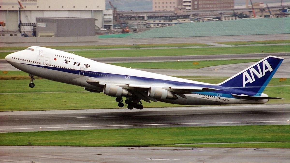 747-100SR