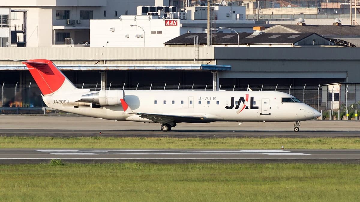 CRJ200