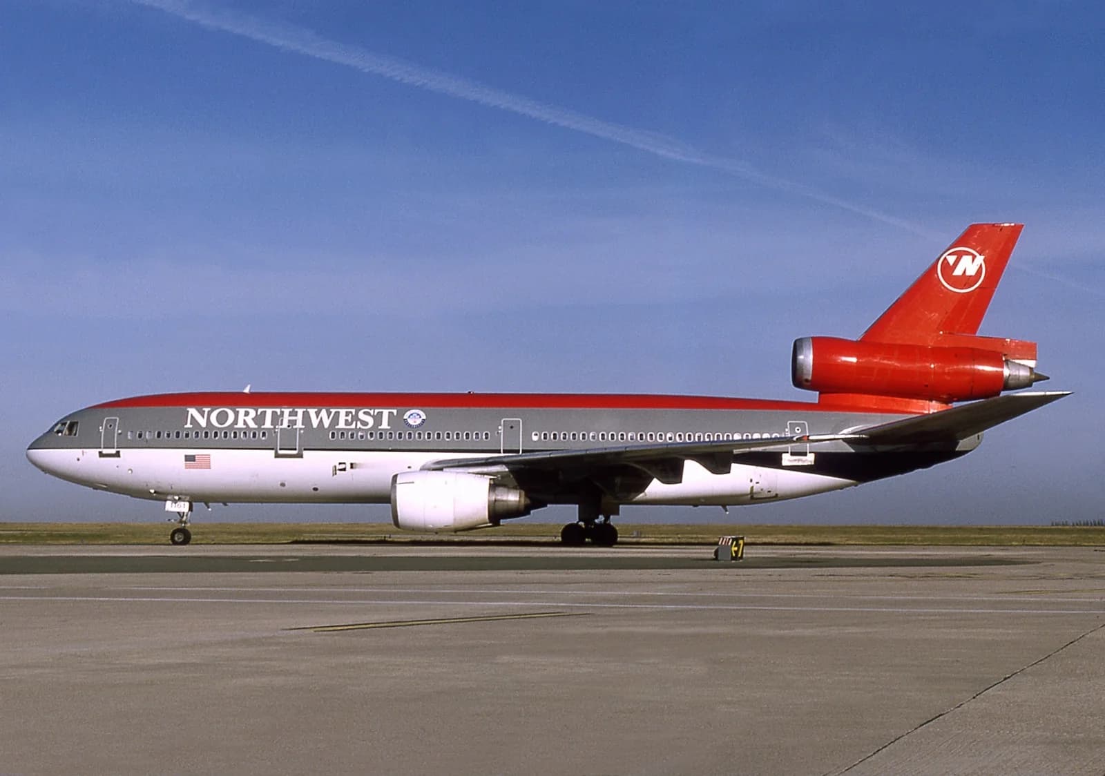 DC-10-40