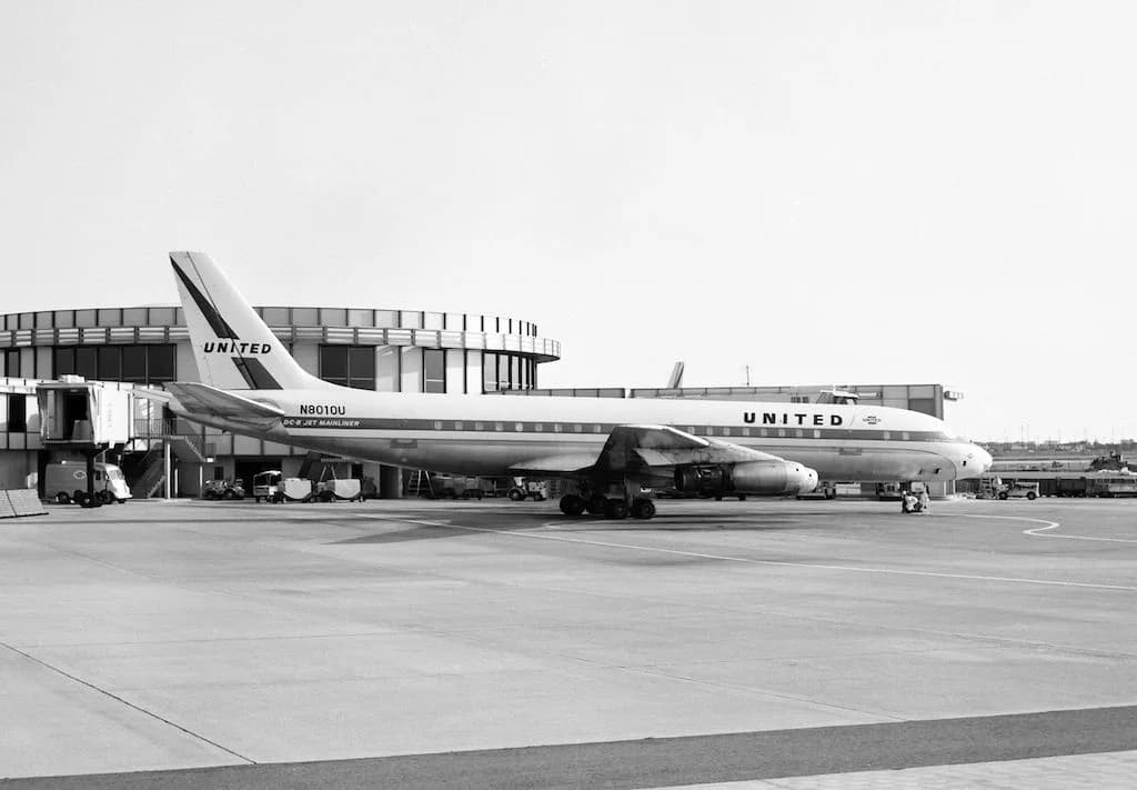 DC-8 Series 10