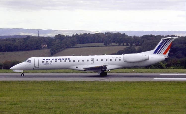 ERJ 145