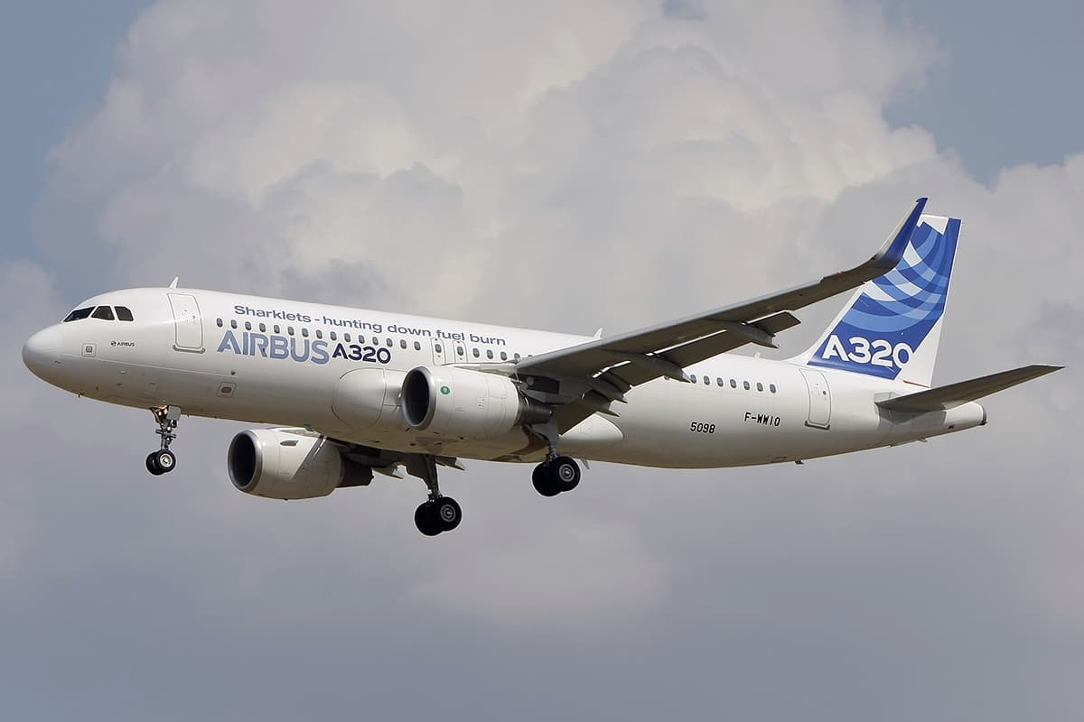 A320-200