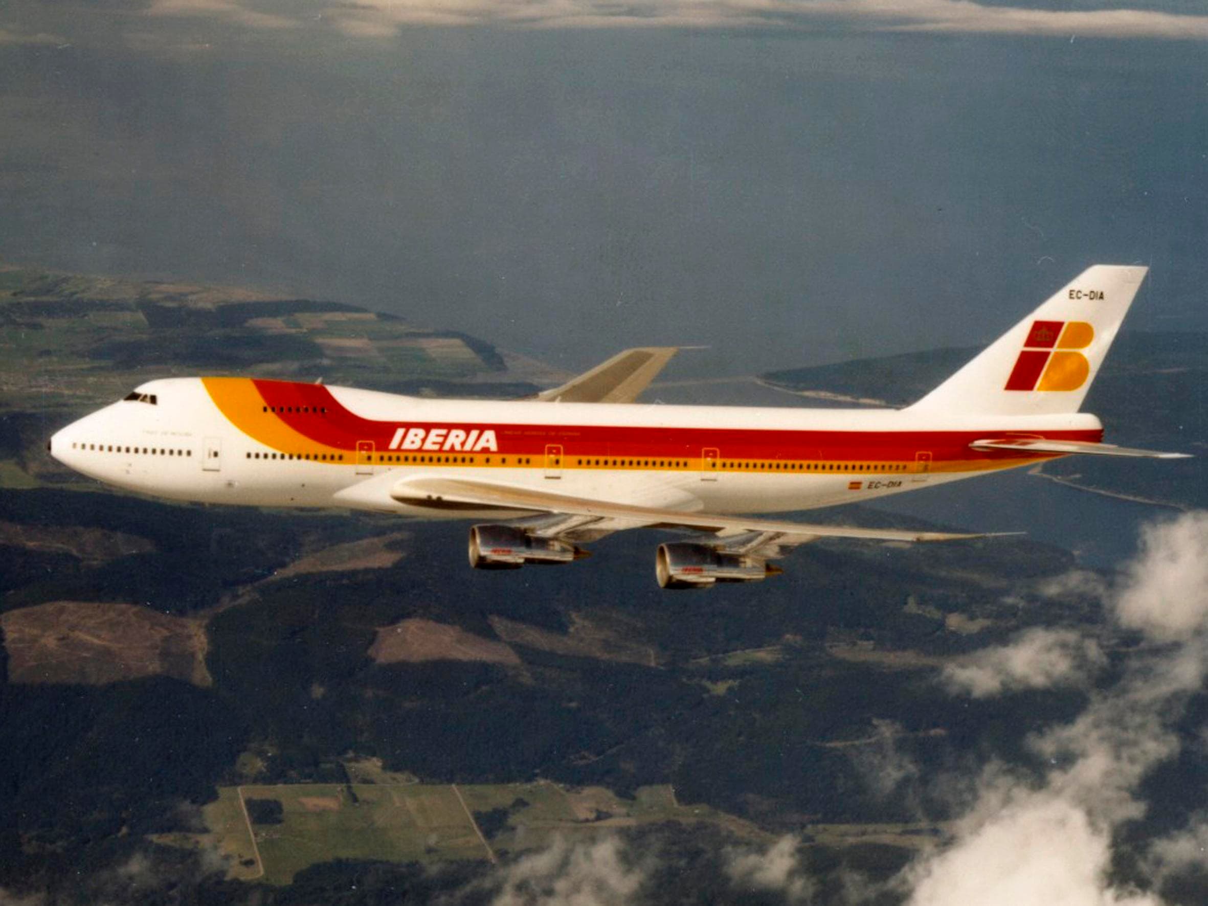 747-200B