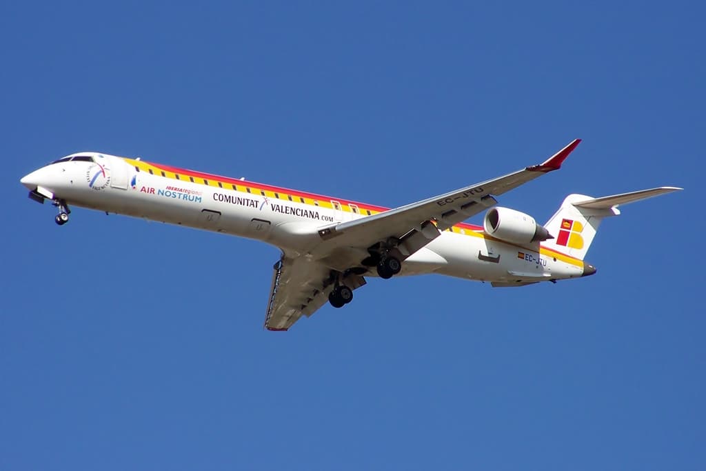 CRJ700