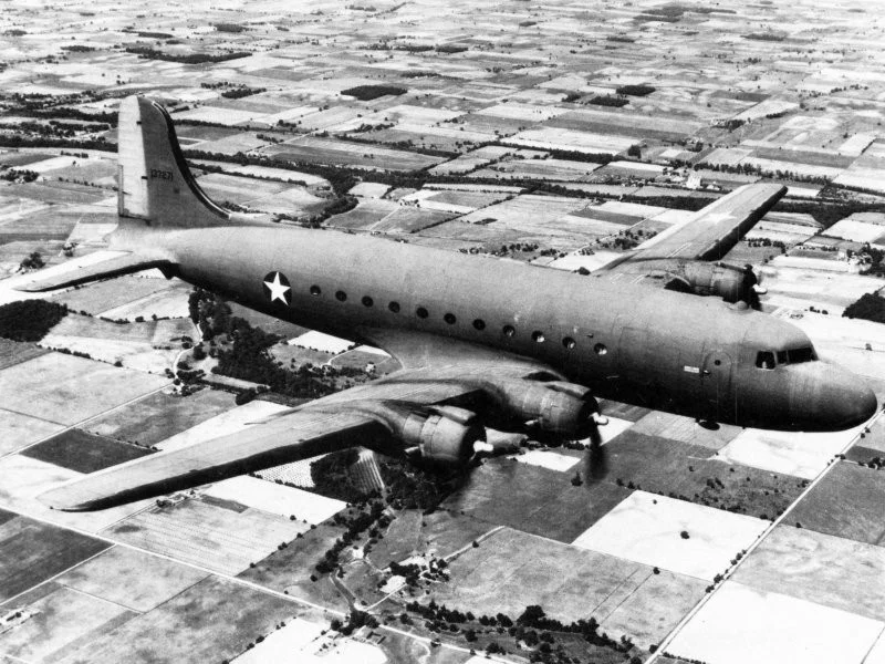Foto schema e livrea ufficiale del modello di aereo Douglas C-54 Skymaster