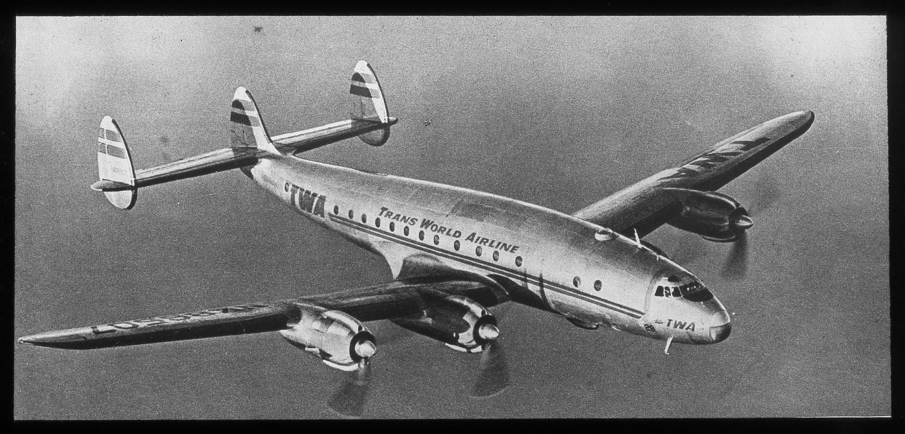 Foto schema e livrea ufficiale del modello di aereo Lockheed L-049 Constellation