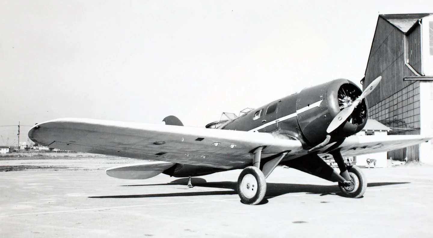 Foto schema e livrea ufficiale del modello di aereo Lockheed Model 8 Sirius